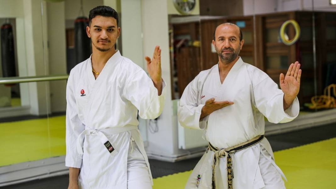 Patlamada kolunu ve bacağını kaybetti, yüzme ve karateyle yaşama bağlandı 2